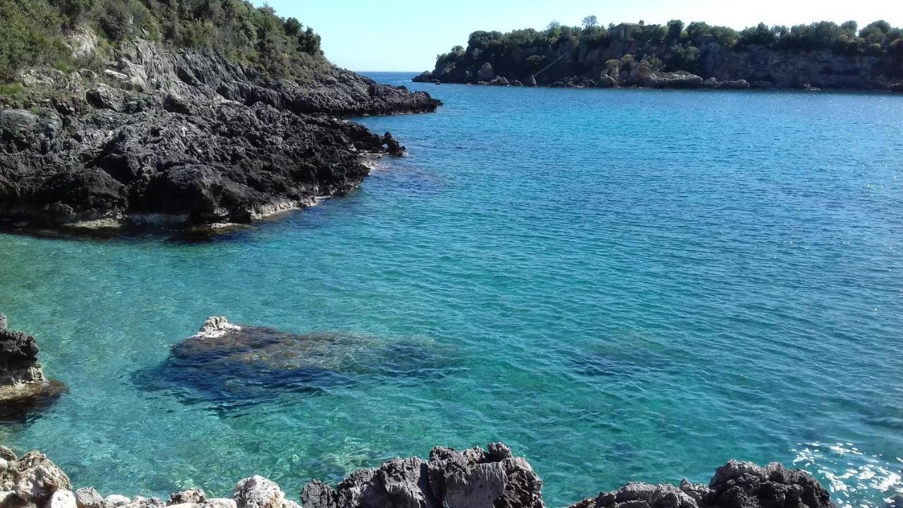 Iliolithos Rooms Kardamíli Kültér fotó