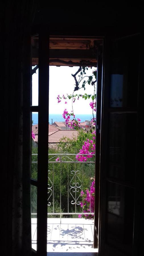 Iliolithos Rooms Kardamíli Kültér fotó